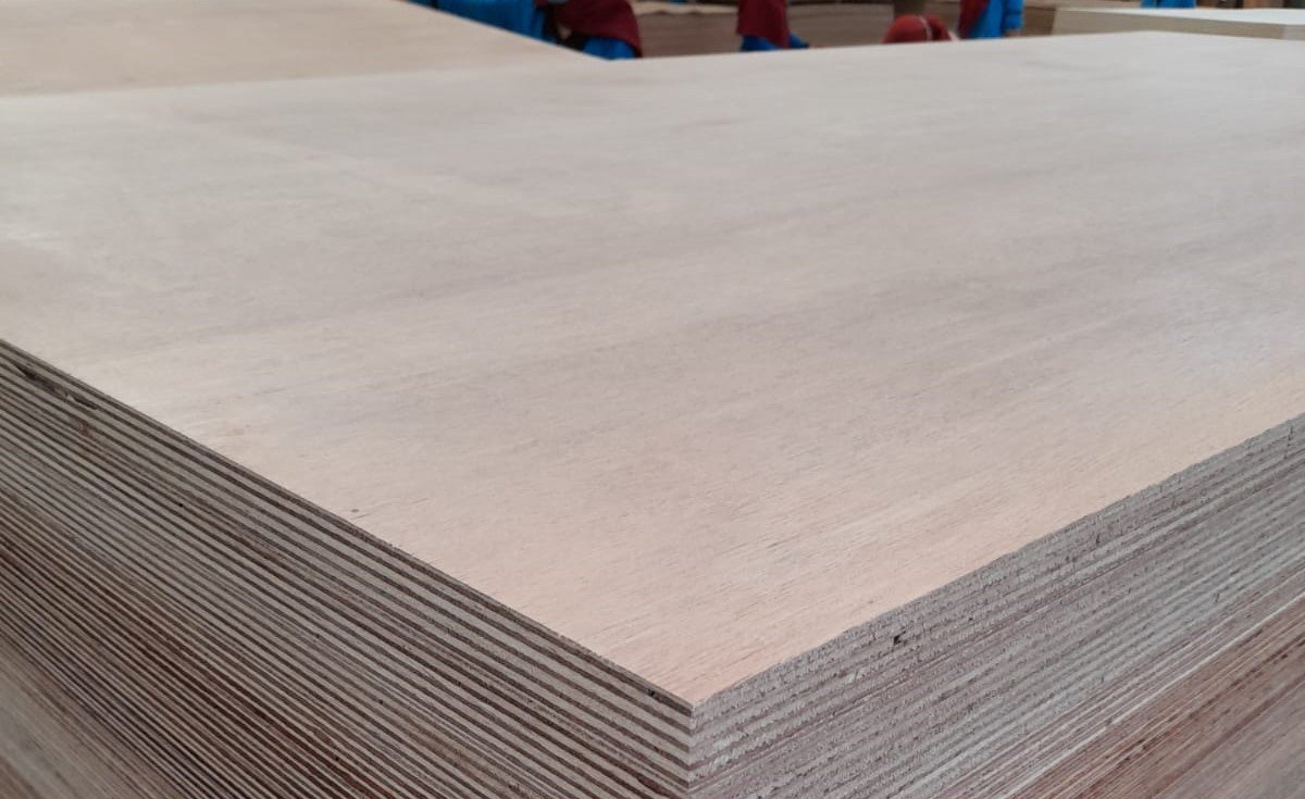 Natura Triplek Marine BS1088 Panjang 2440 mm x Lebar 1220 mm x Tebal 25 mm